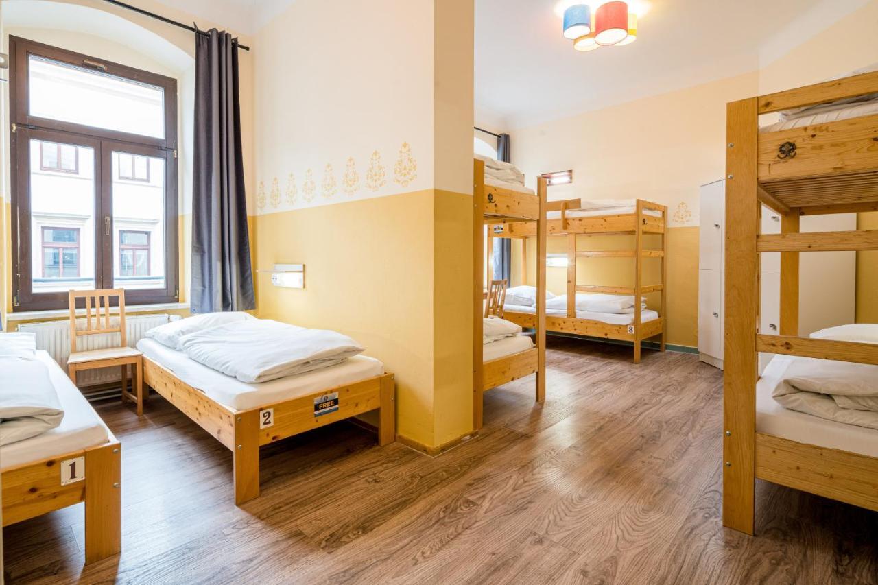 Hostel Mondpalast Dresden Bagian luar foto