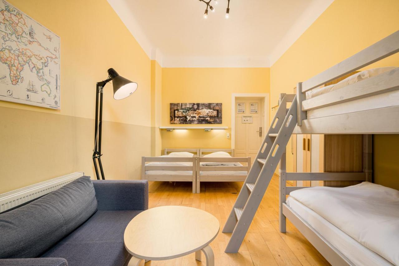 Hostel Mondpalast Dresden Bagian luar foto