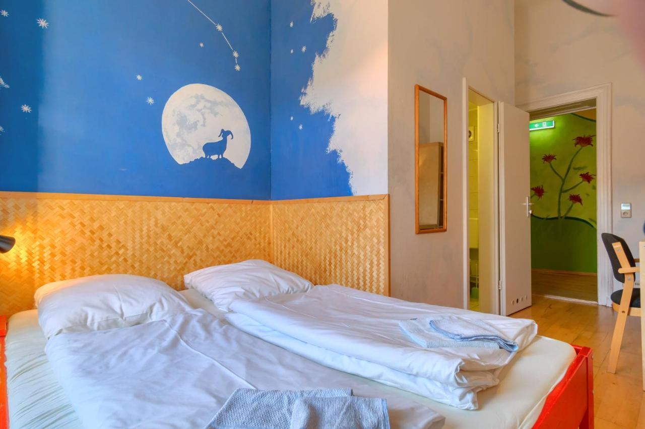 Hostel Mondpalast Dresden Bagian luar foto