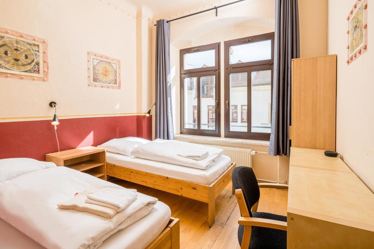 Hostel Mondpalast Dresden Bagian luar foto