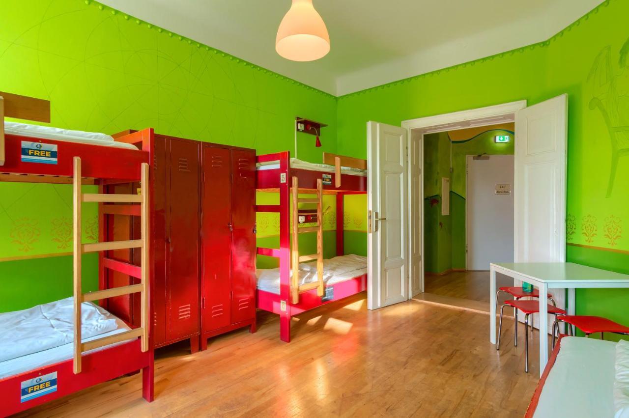 Hostel Mondpalast Dresden Bagian luar foto