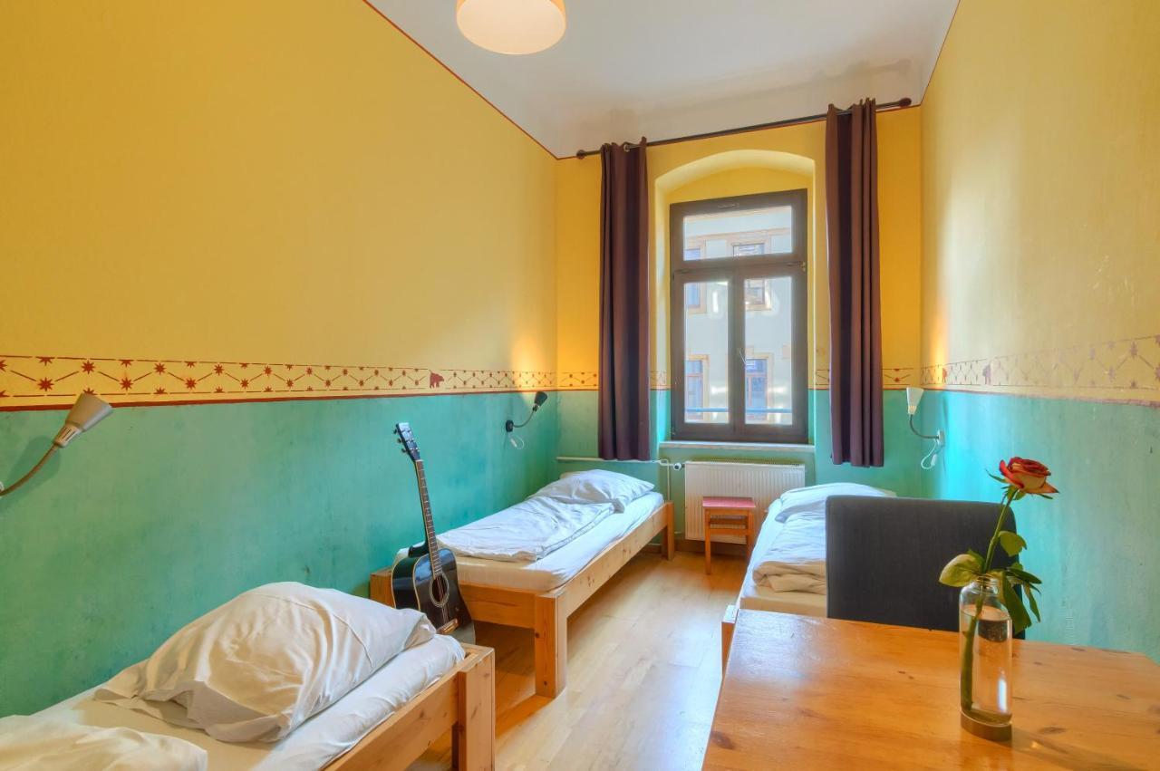 Hostel Mondpalast Dresden Bagian luar foto