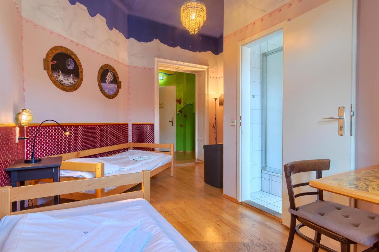 Hostel Mondpalast Dresden Bagian luar foto